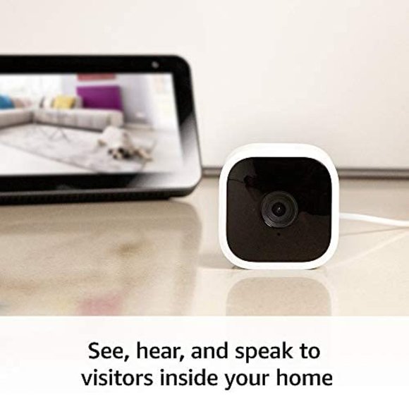 Blink Mini – Compact indoor plug-in smart security camera, 1080p HD video - Picture 3 of 11